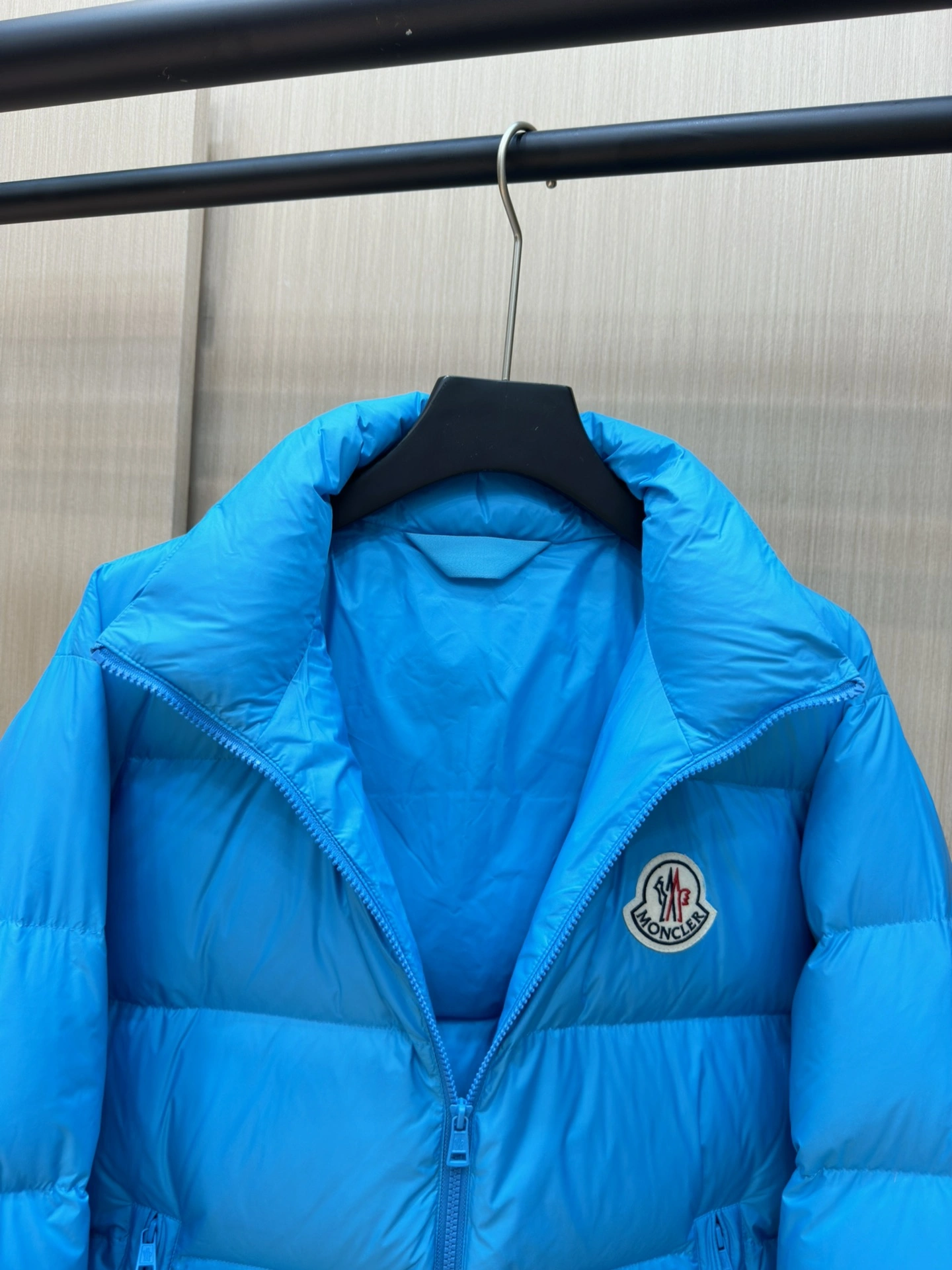 Moncler Down Jackets Durable 146061
