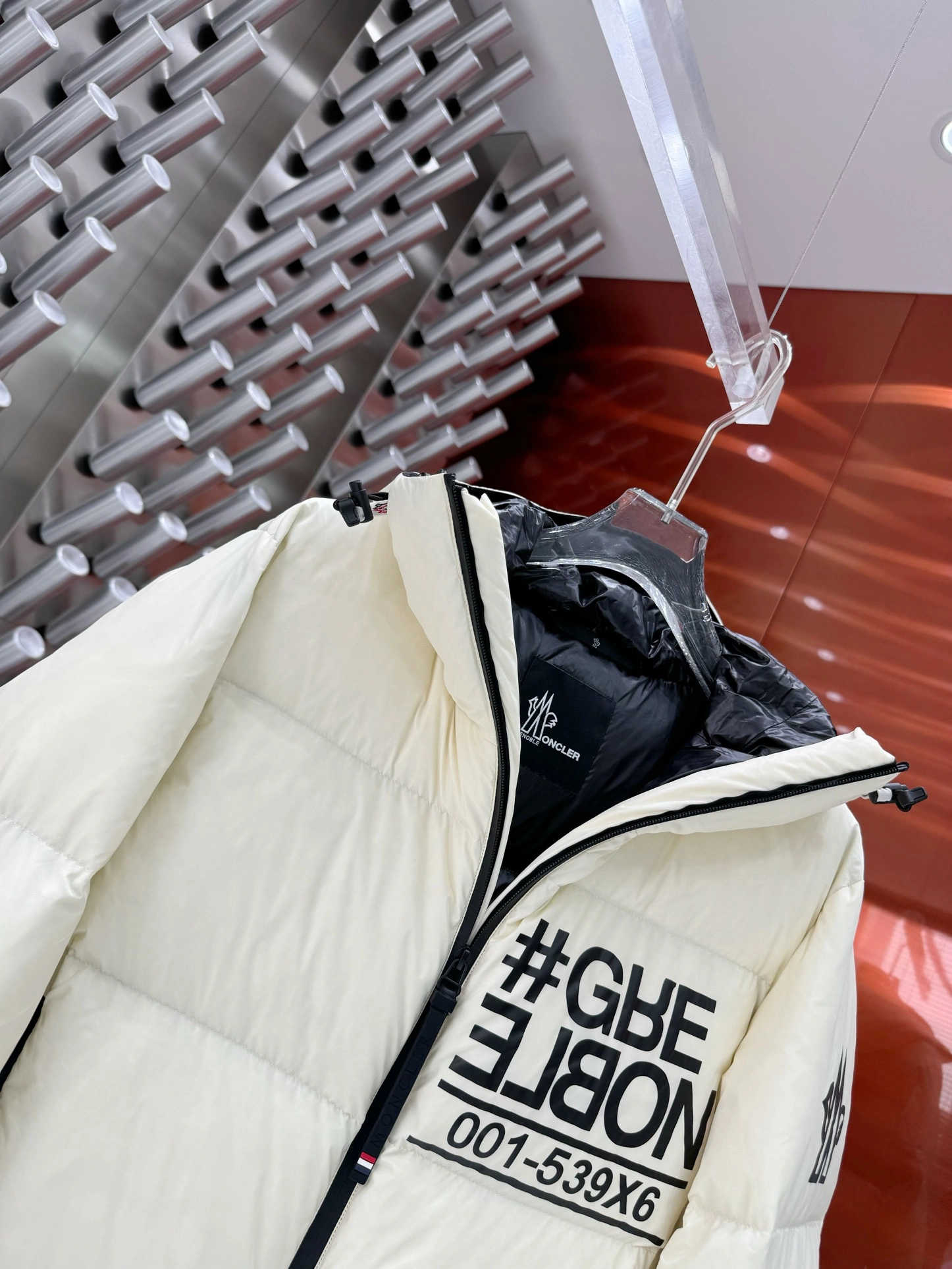Moncler Down Jackets Premium 146058
