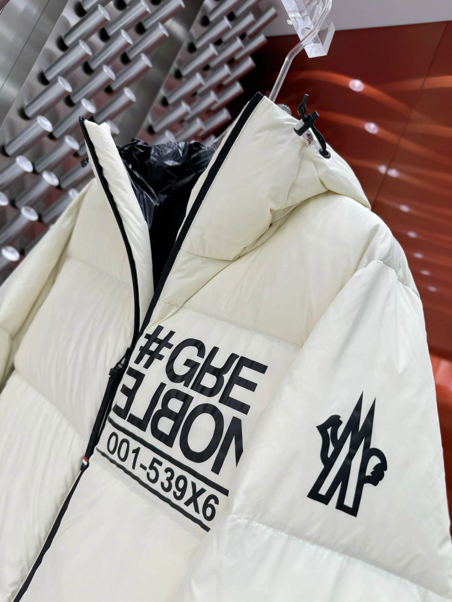Moncler Down Jackets Premium 146058