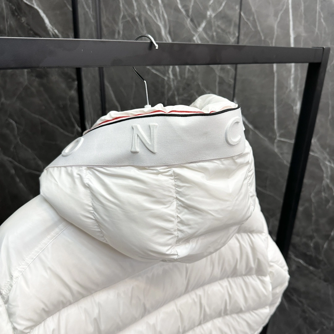 Moncler Down Jackets GoAnywhere 146055