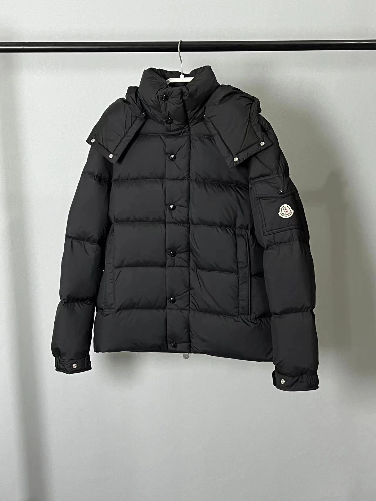Moncler Down Jackets Sustainable 146050