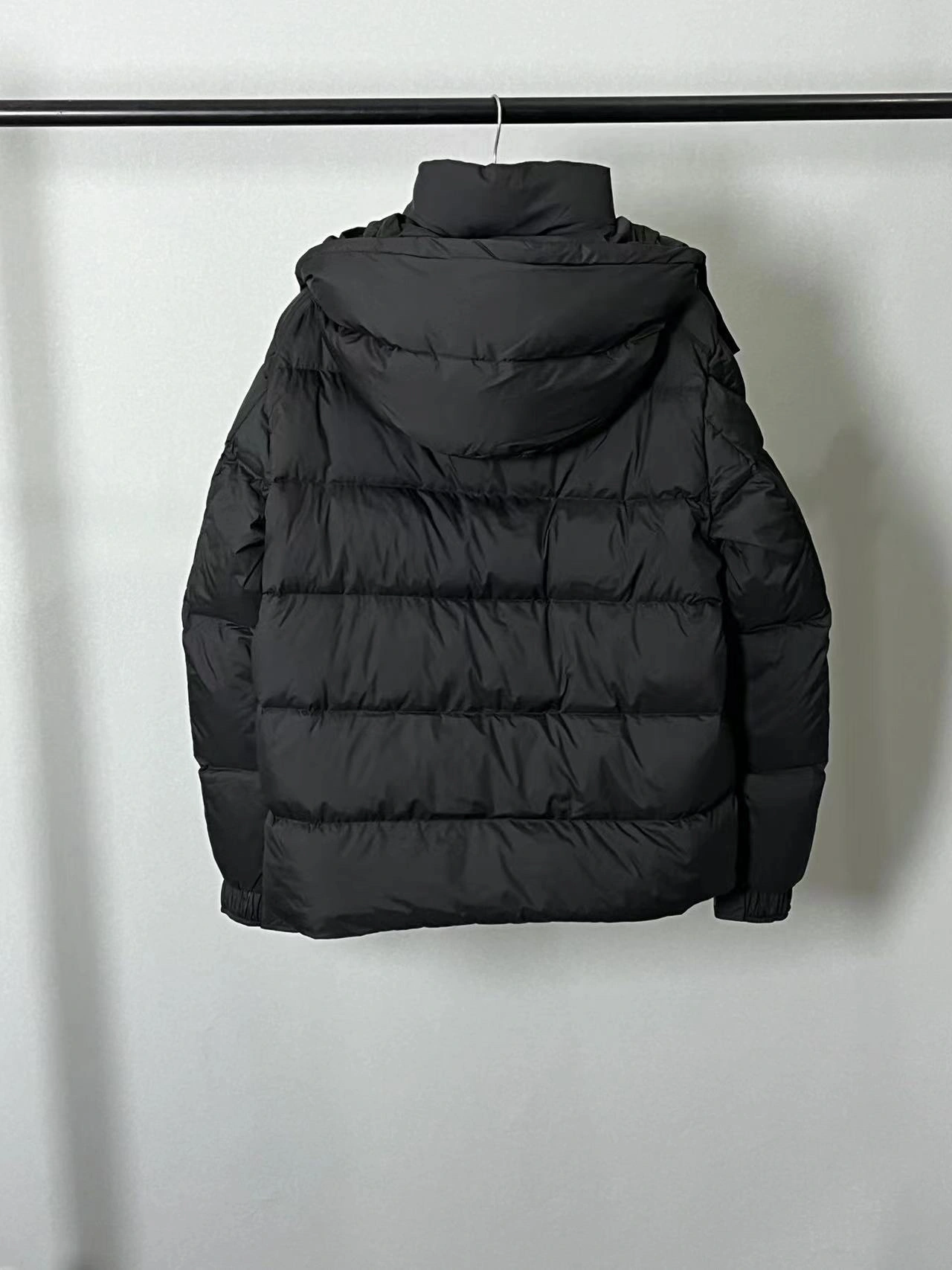 Moncler Down Jackets Sustainable 146050