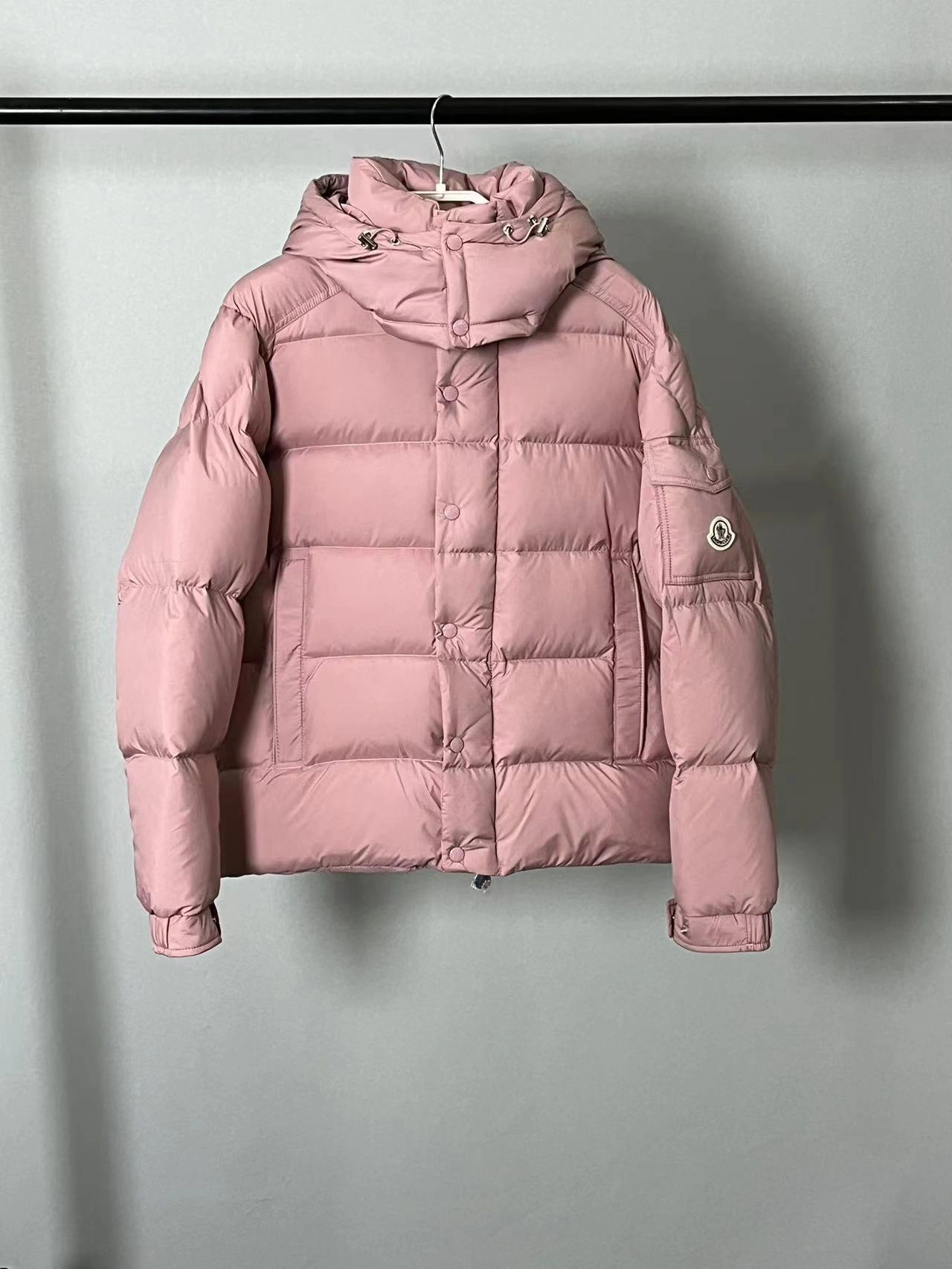 Elegant Moncler Down Jackets 146044