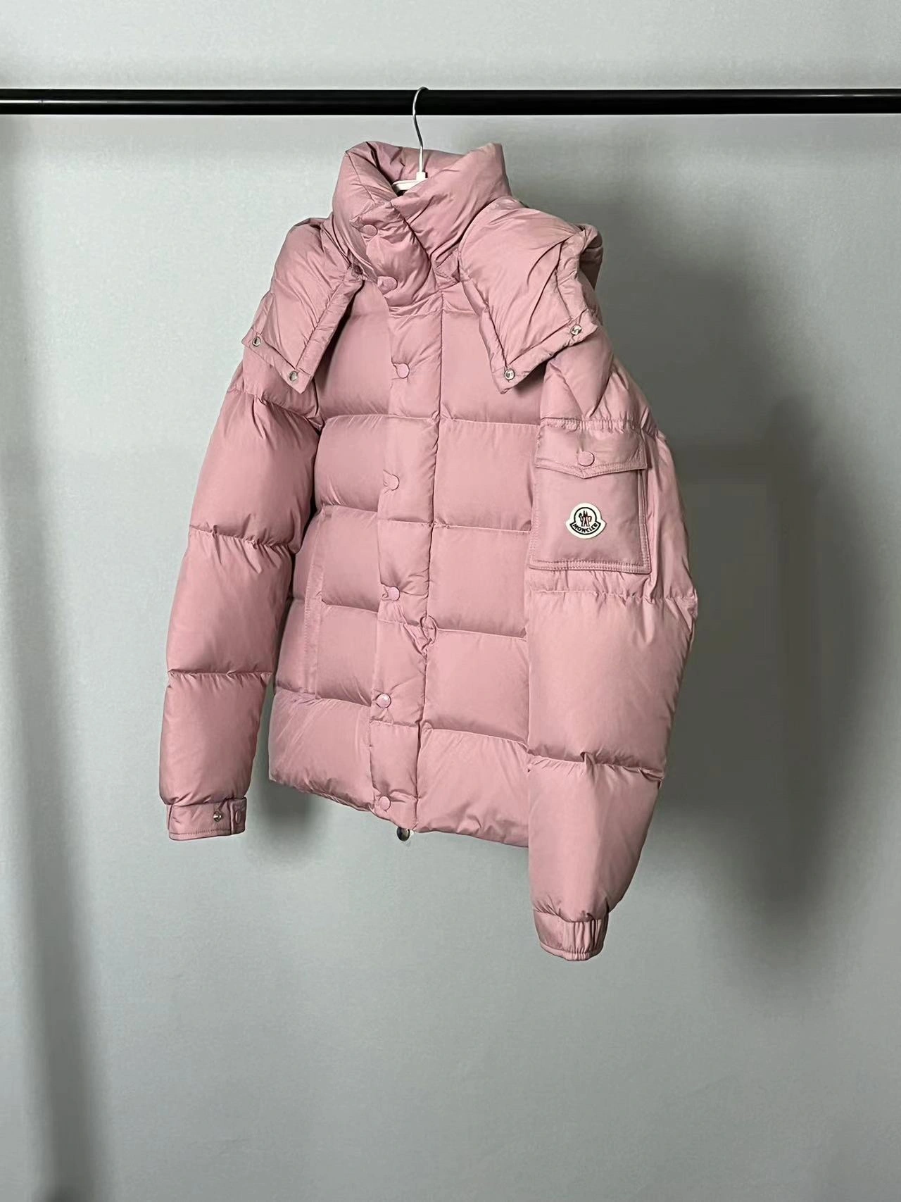 Elegant Moncler Down Jackets 146044