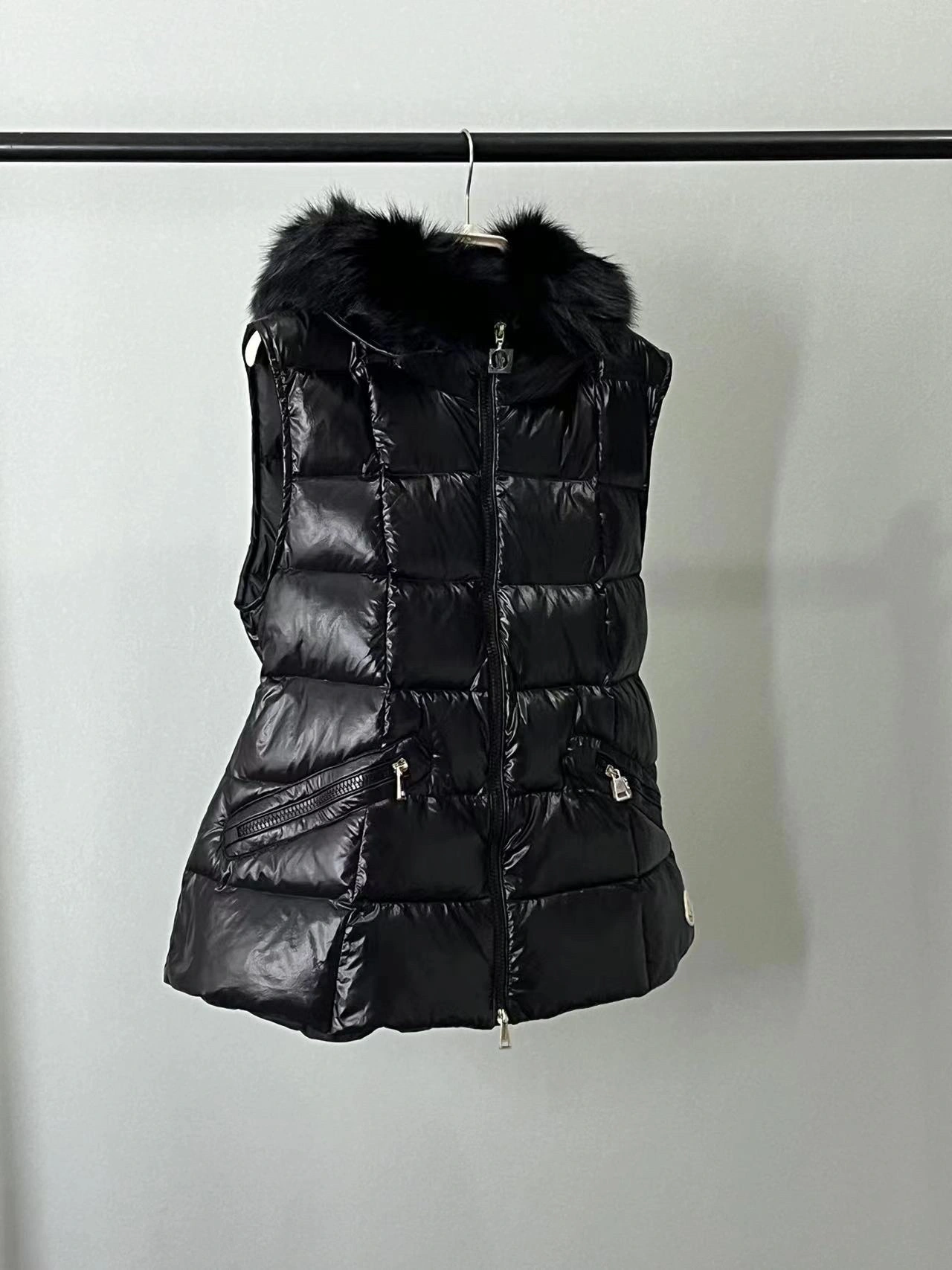 Moncler Down Jackets Unique 146042