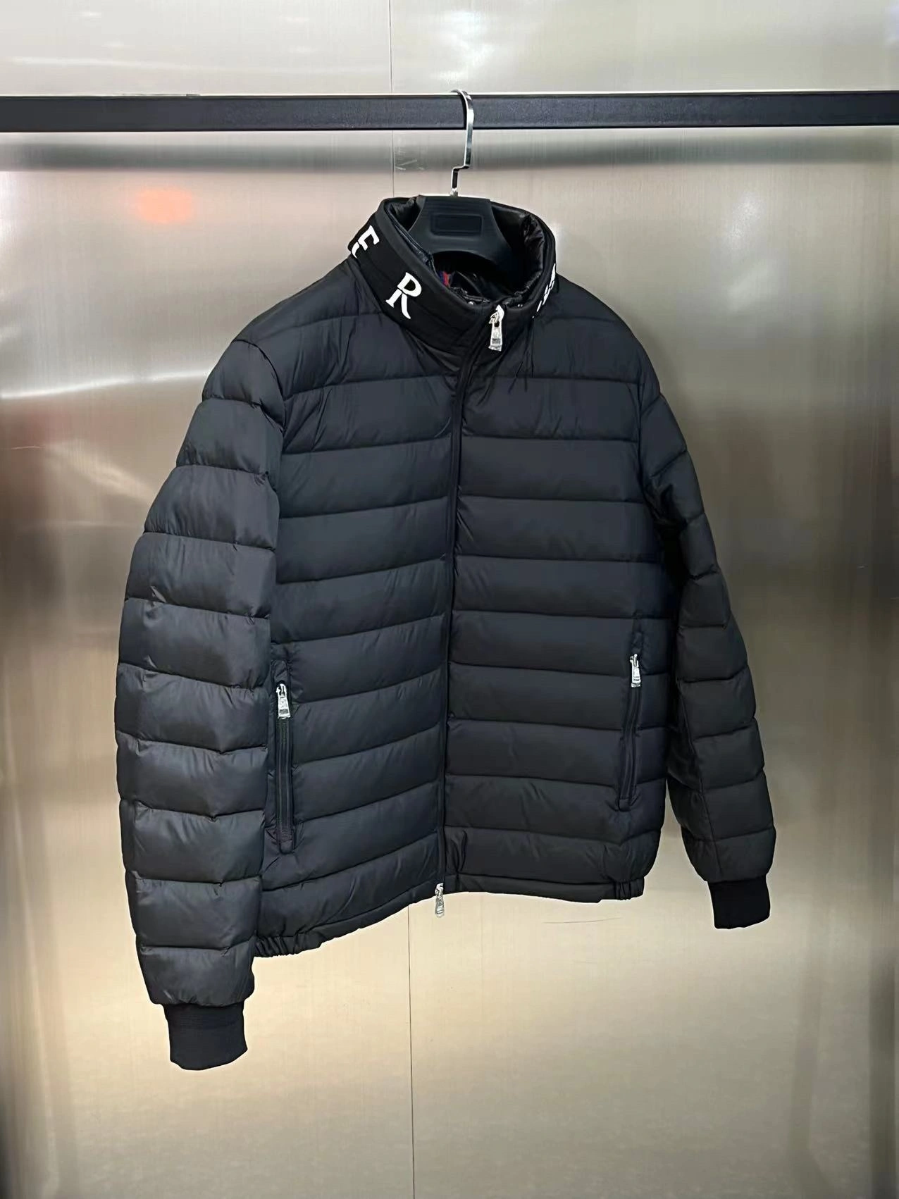 Moncler Down Jackets Reliable 146046