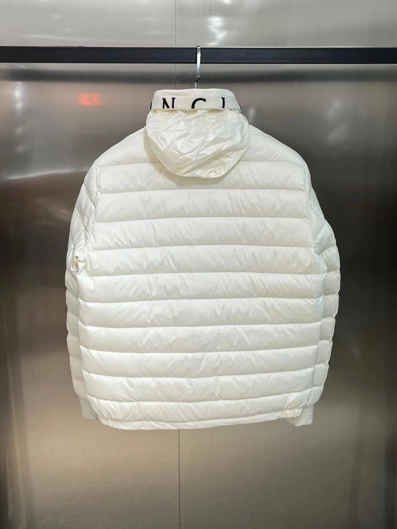 RelaxedFit Moncler Down Jackets 146043