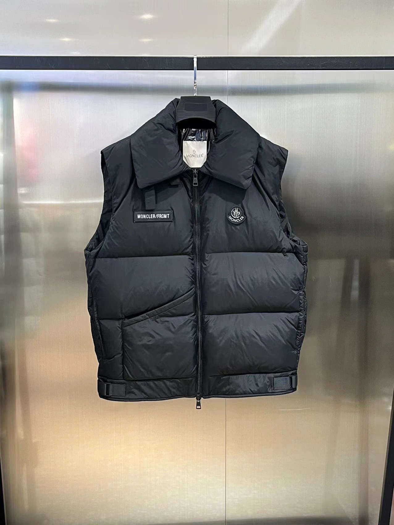 ComfortFit Moncler Down Jackets 146052