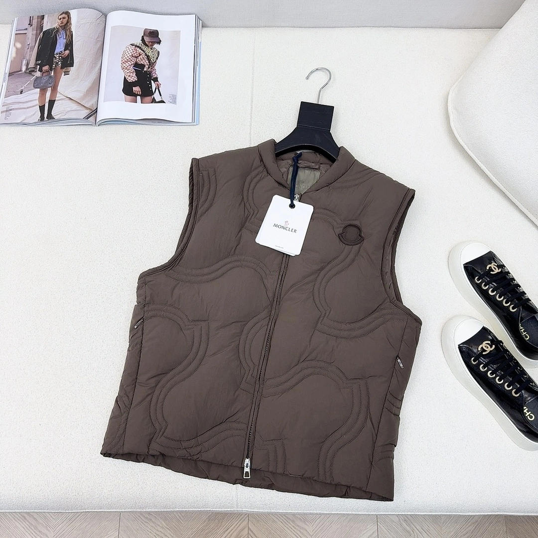 Attractive Moncler Down Jackets 146036