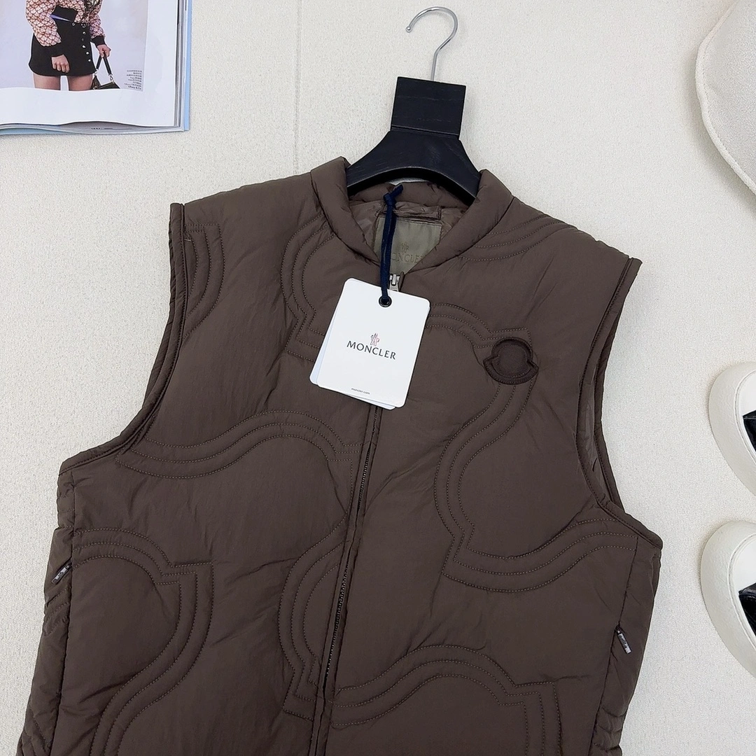 Attractive Moncler Down Jackets 146036