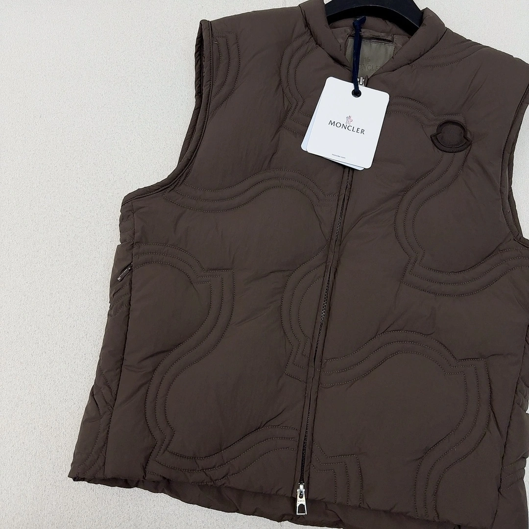 Attractive Moncler Down Jackets 146036