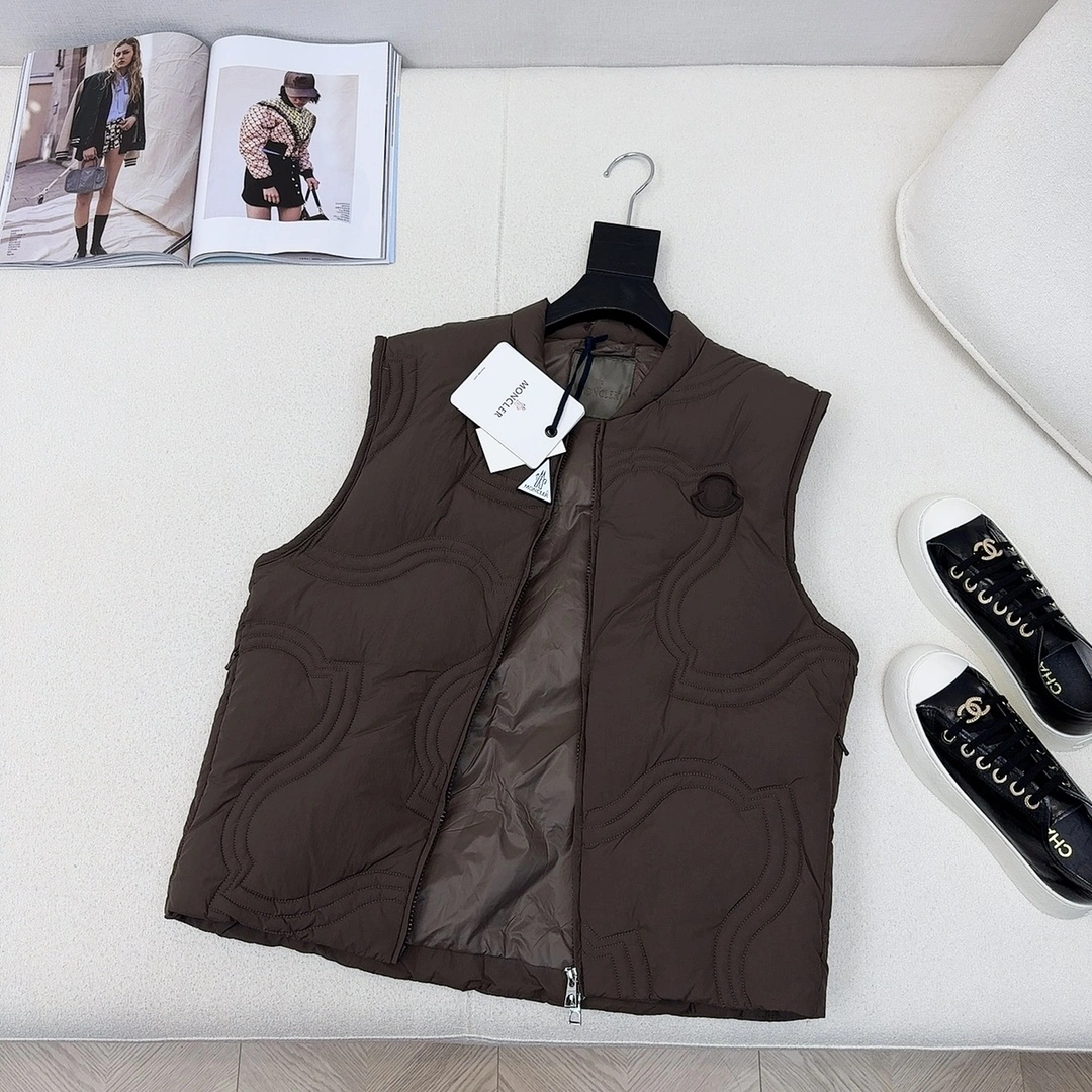 Attractive Moncler Down Jackets 146036