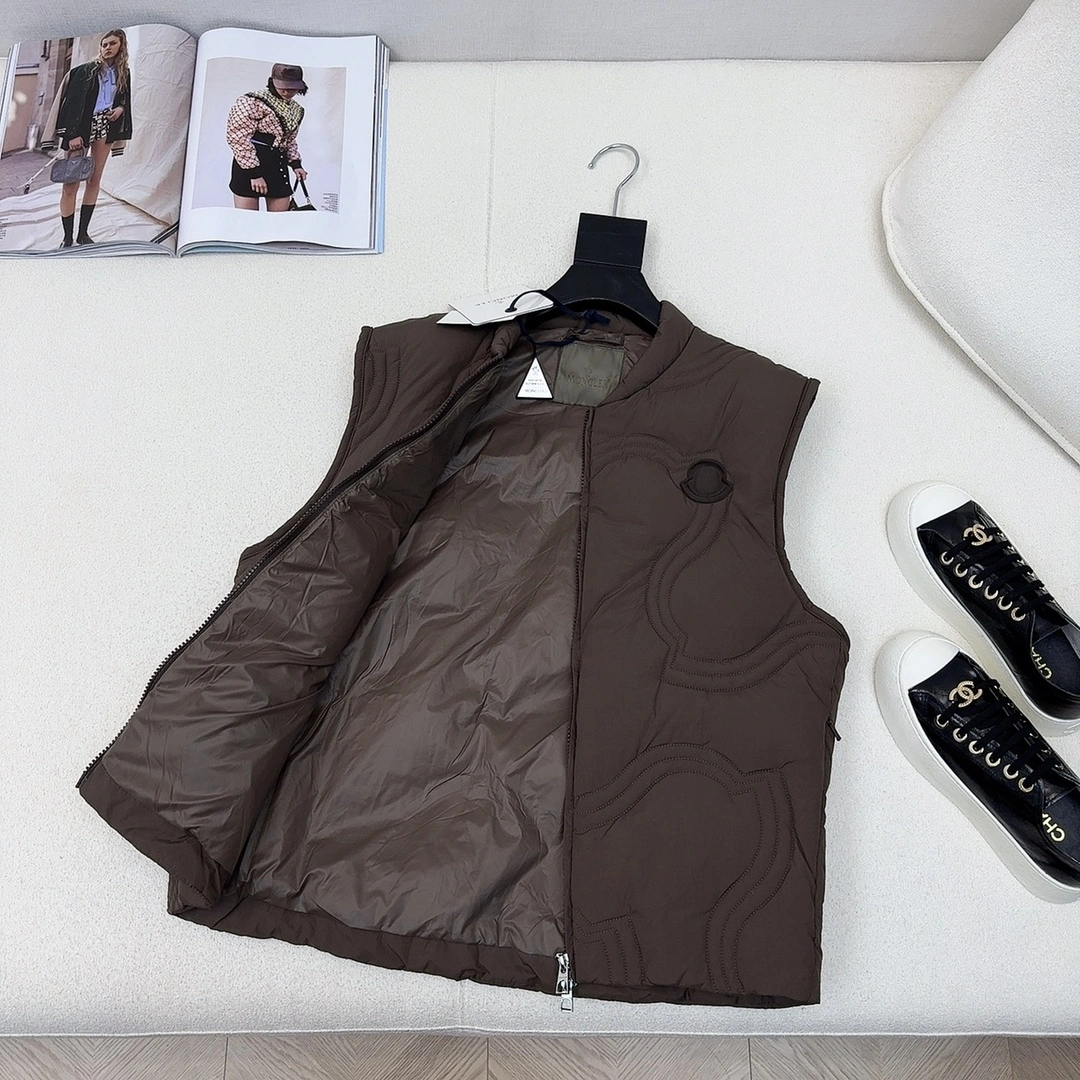 Attractive Moncler Down Jackets 146036