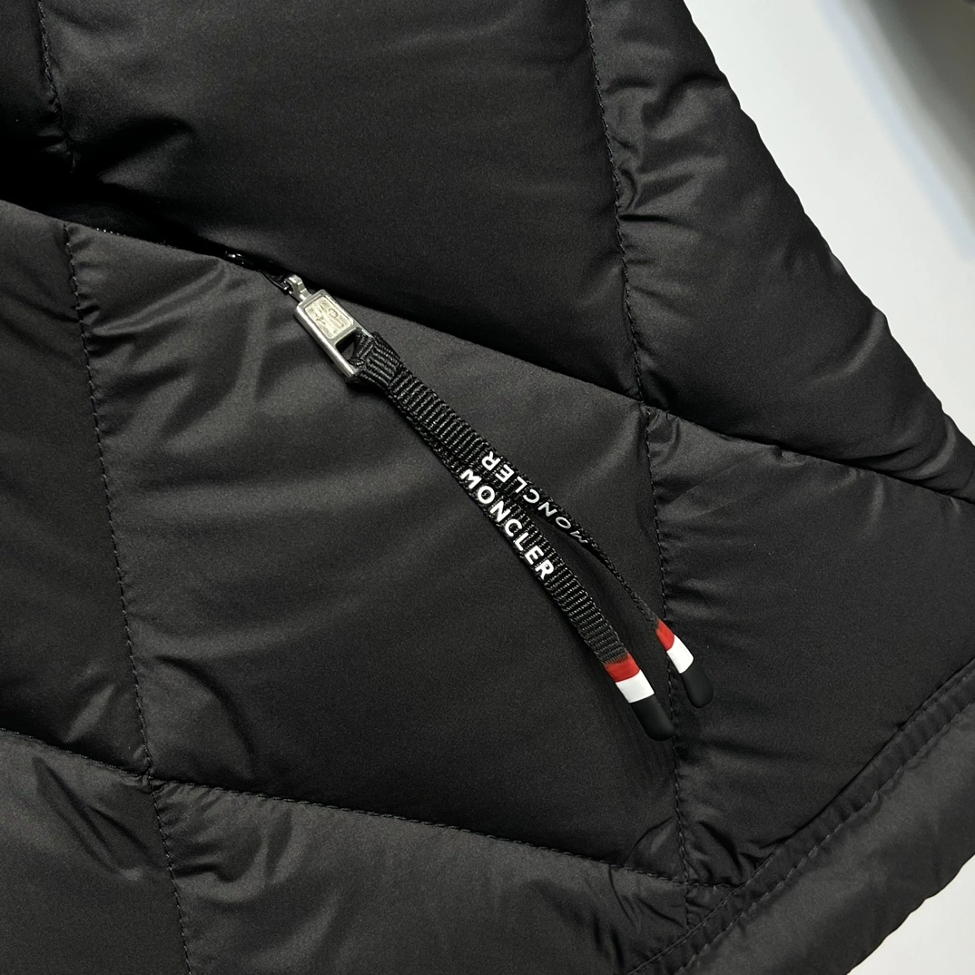GoAnywhere Moncler Down Jackets 146049