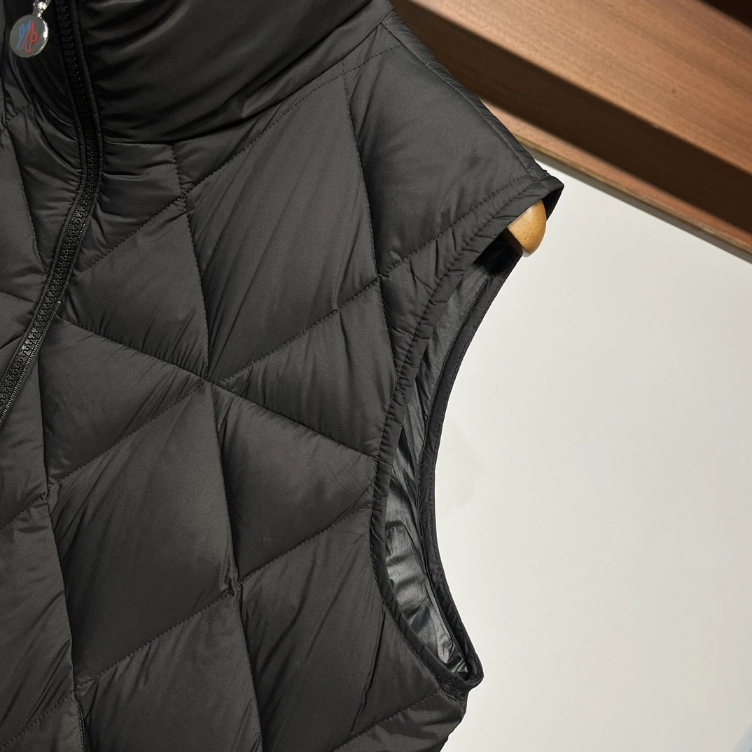 GoAnywhere Moncler Down Jackets 146049