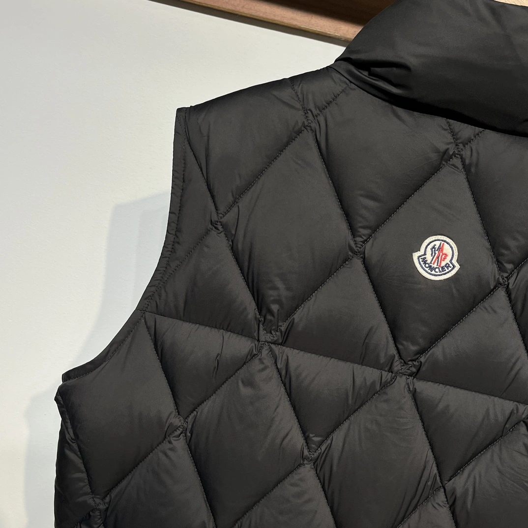 GoAnywhere Moncler Down Jackets 146049