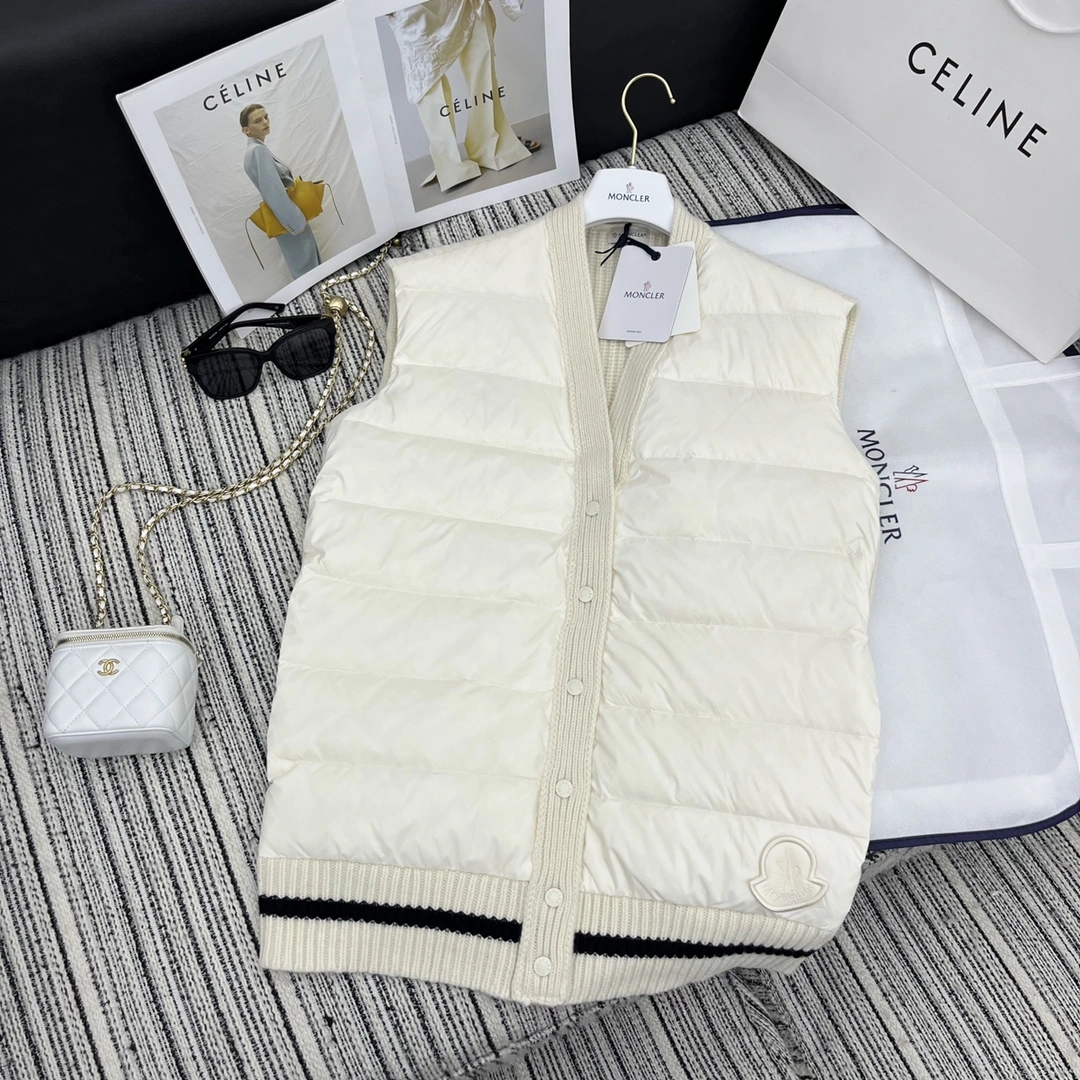 Moncler Down Jackets Effortless 146039