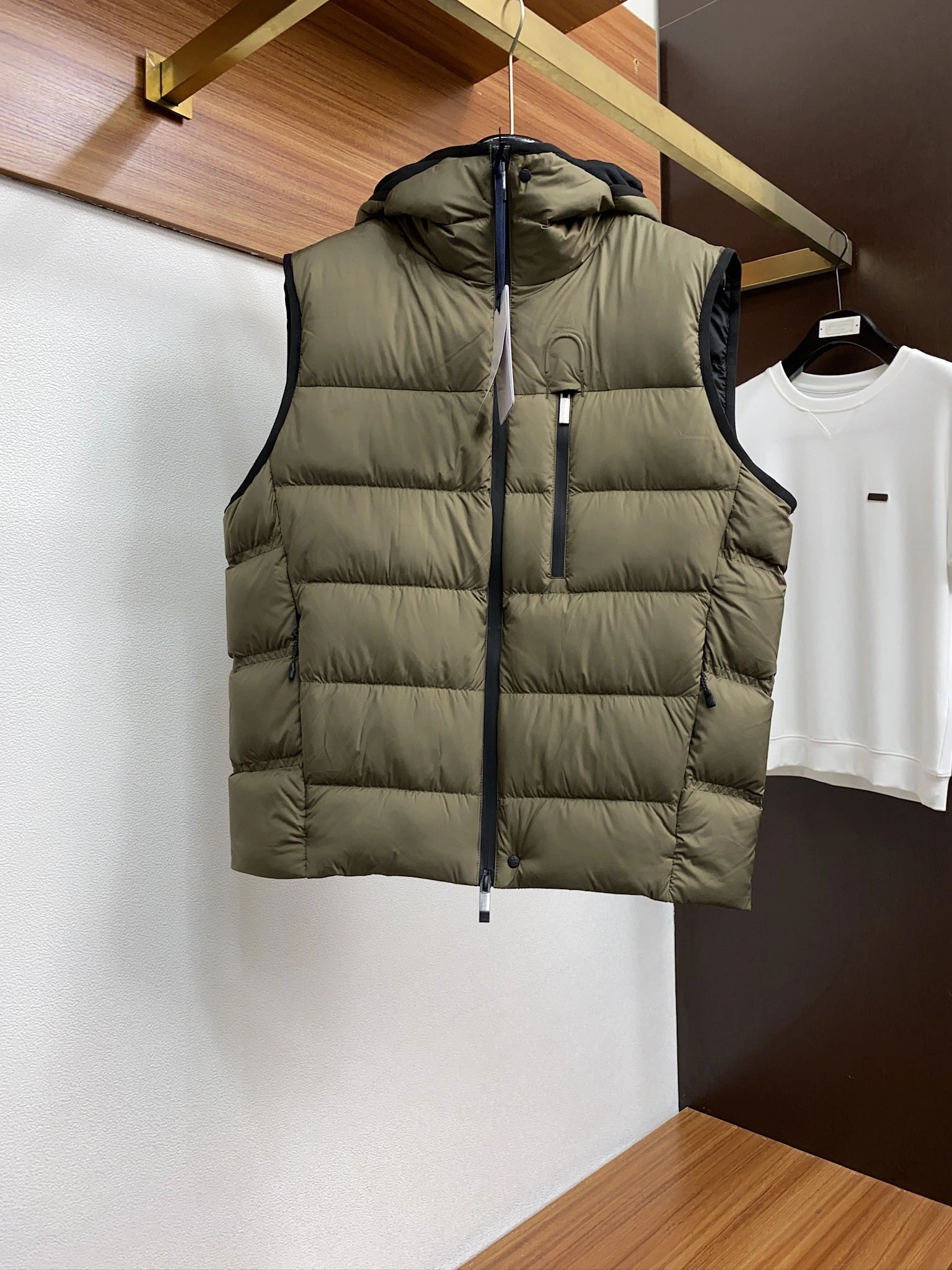 Moncler Down Jackets Tailored 146038