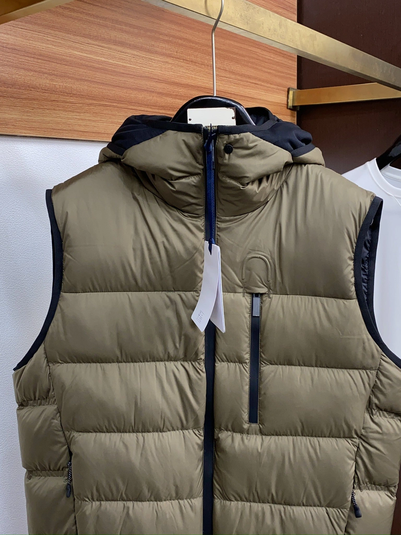 Moncler Down Jackets Tailored 146038