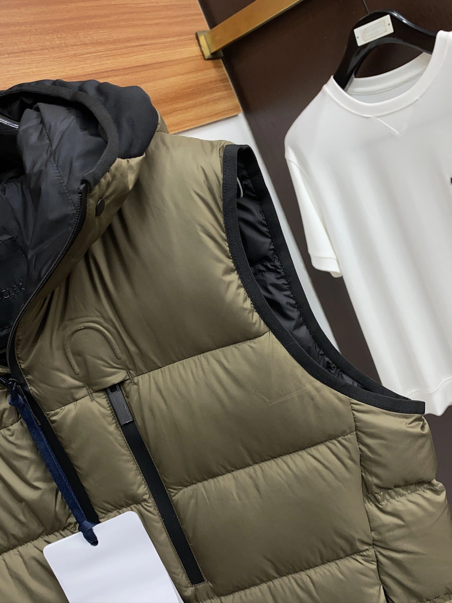 Moncler Down Jackets Tailored 146038