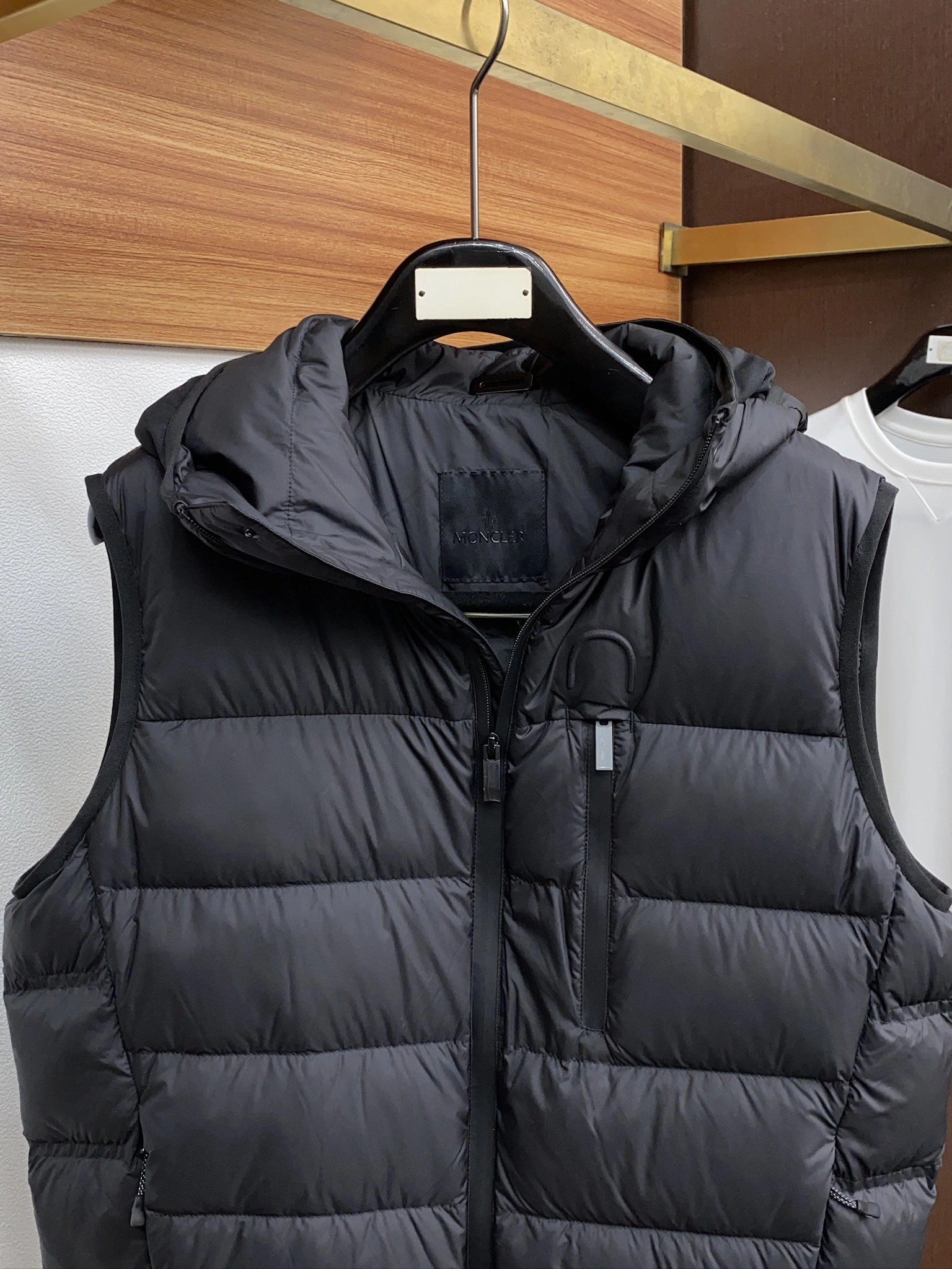 Moncler Down Jackets Seasonal 146029