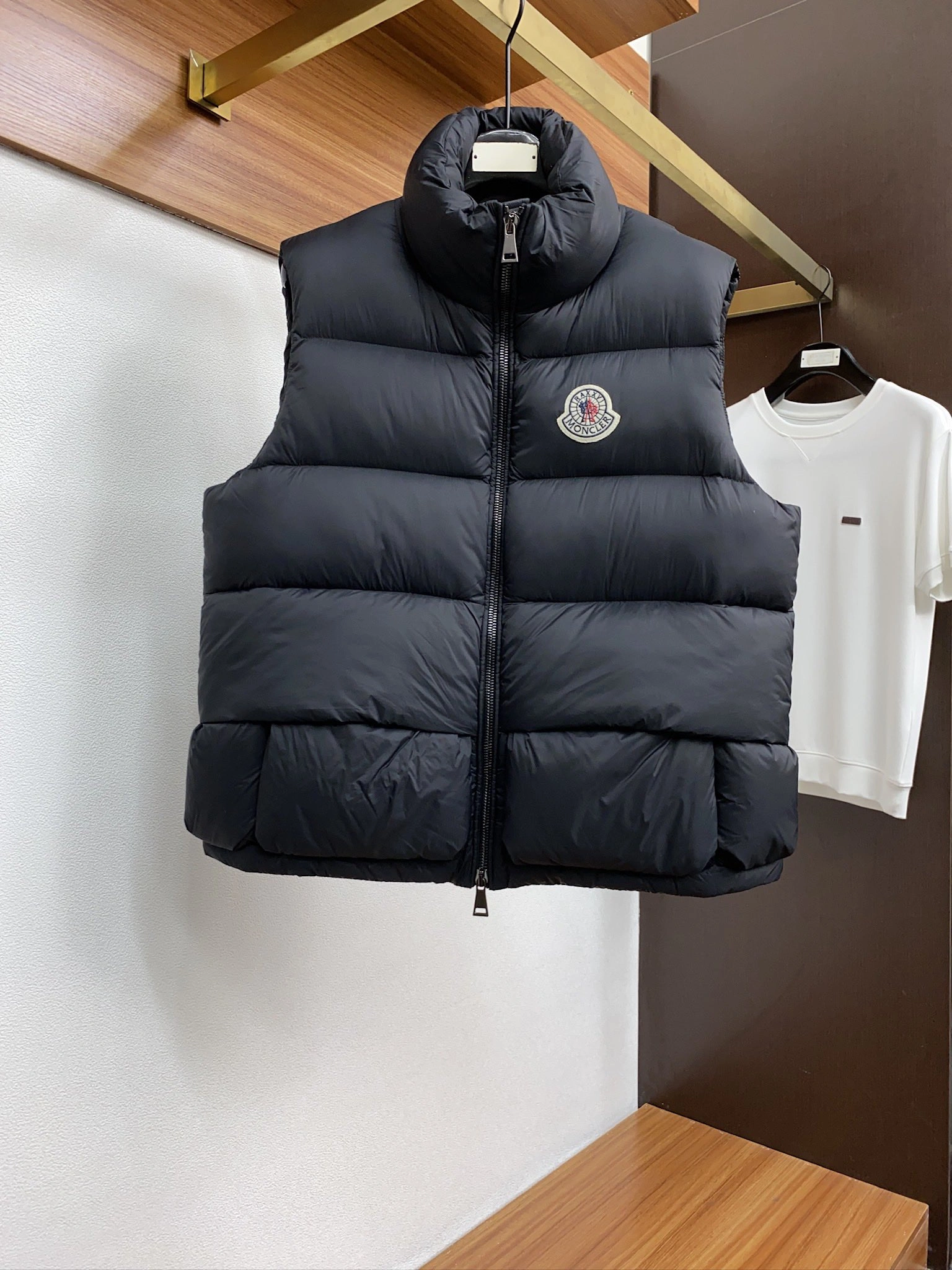 Moncler Down Jackets Reliable 146040