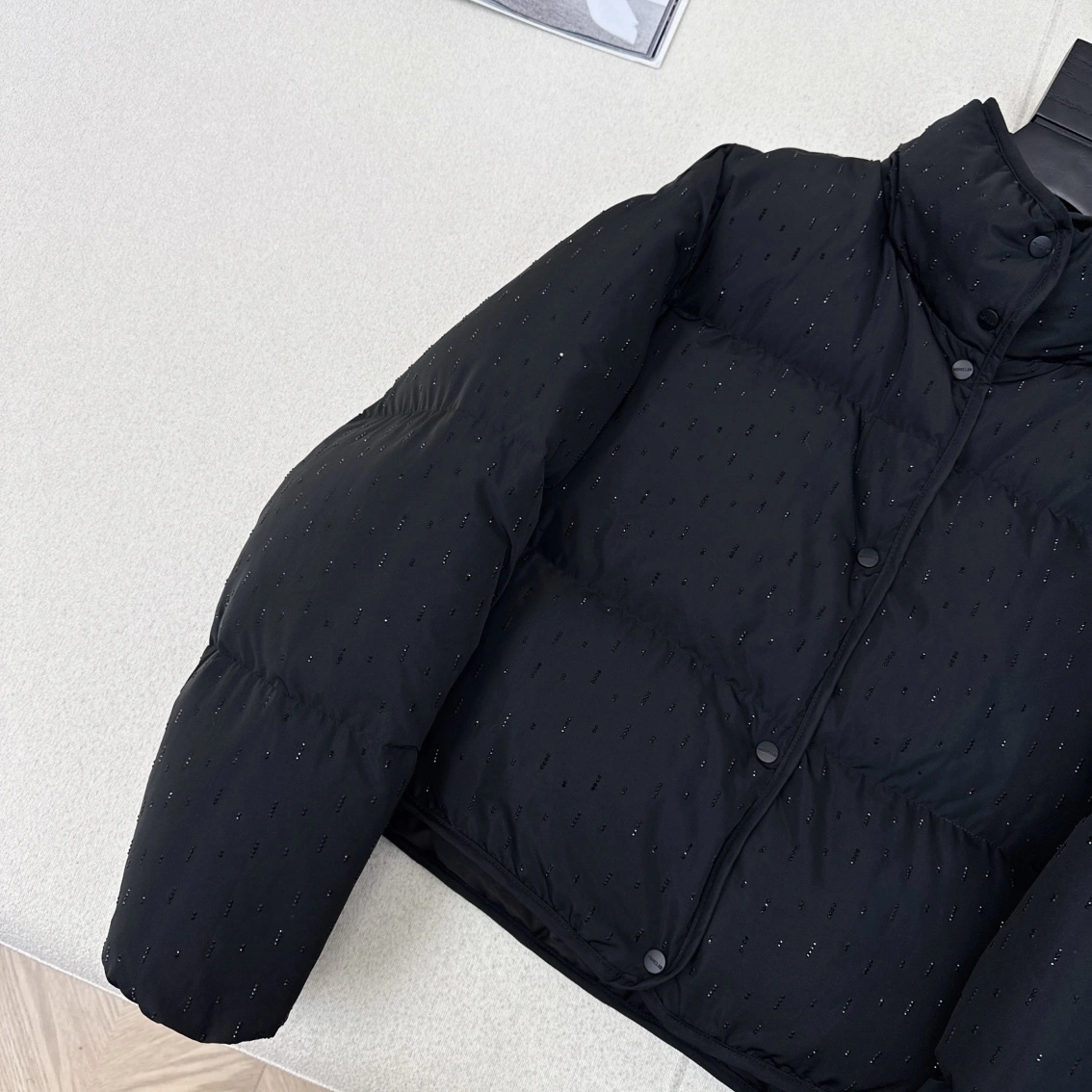 ComfortFit Moncler Down Jackets 146031