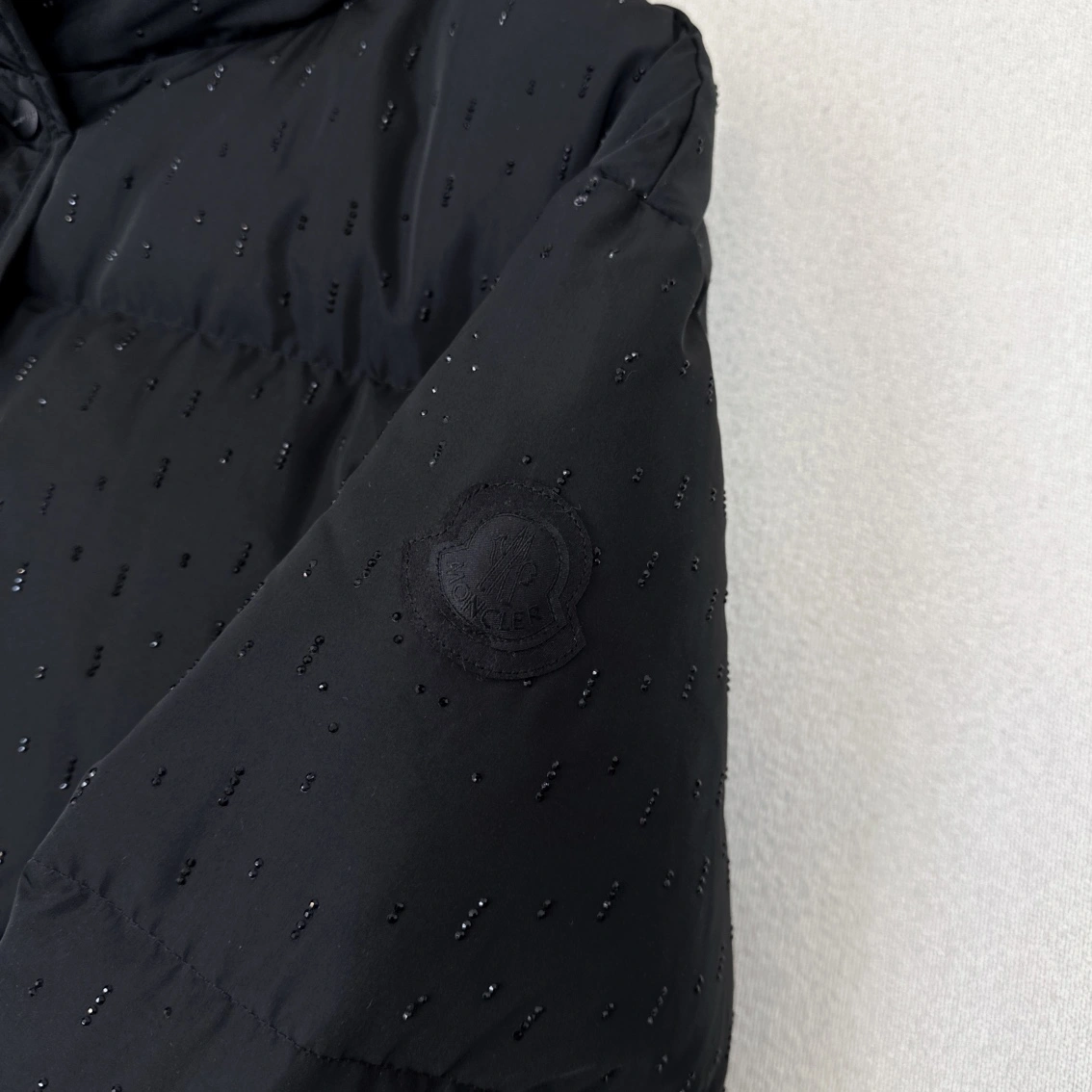 ComfortFit Moncler Down Jackets 146031