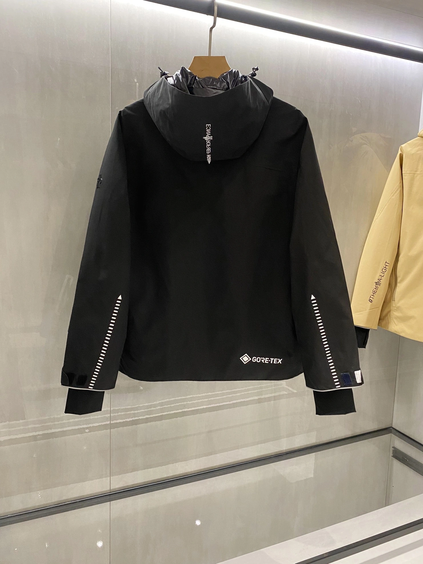 Minimalist Moncler Down Jackets 146032