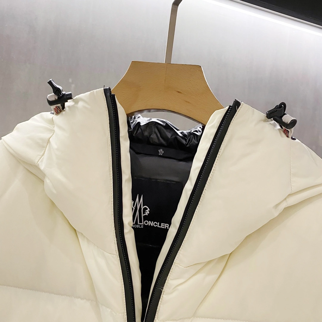 Moncler Down Jackets Comfortable 146027