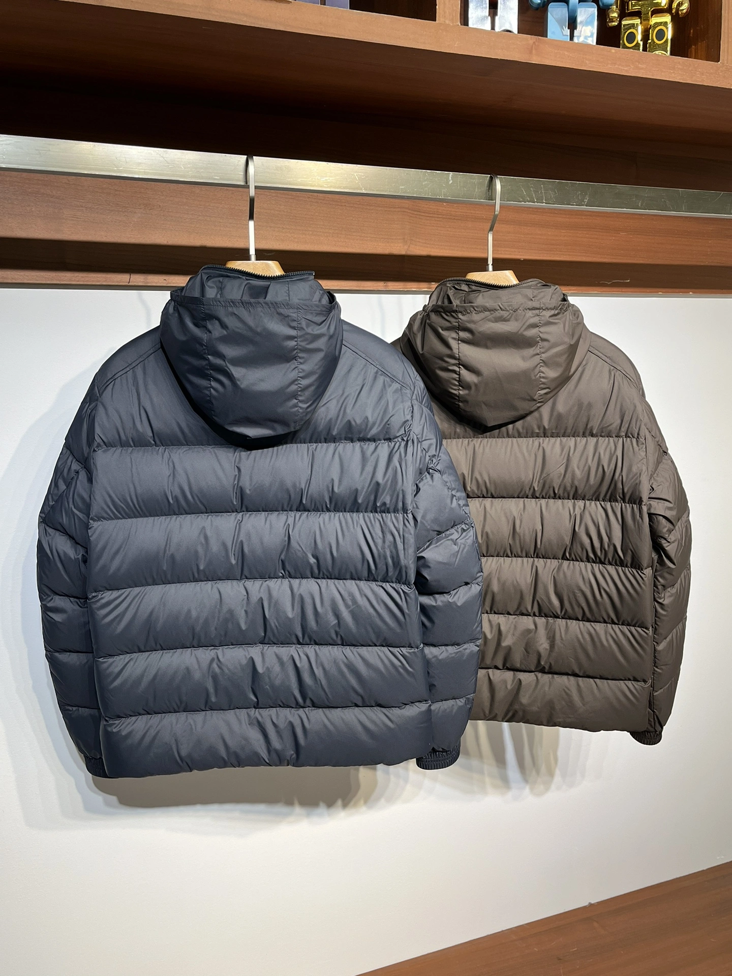 Fashionable Moncler Down Jackets 146037