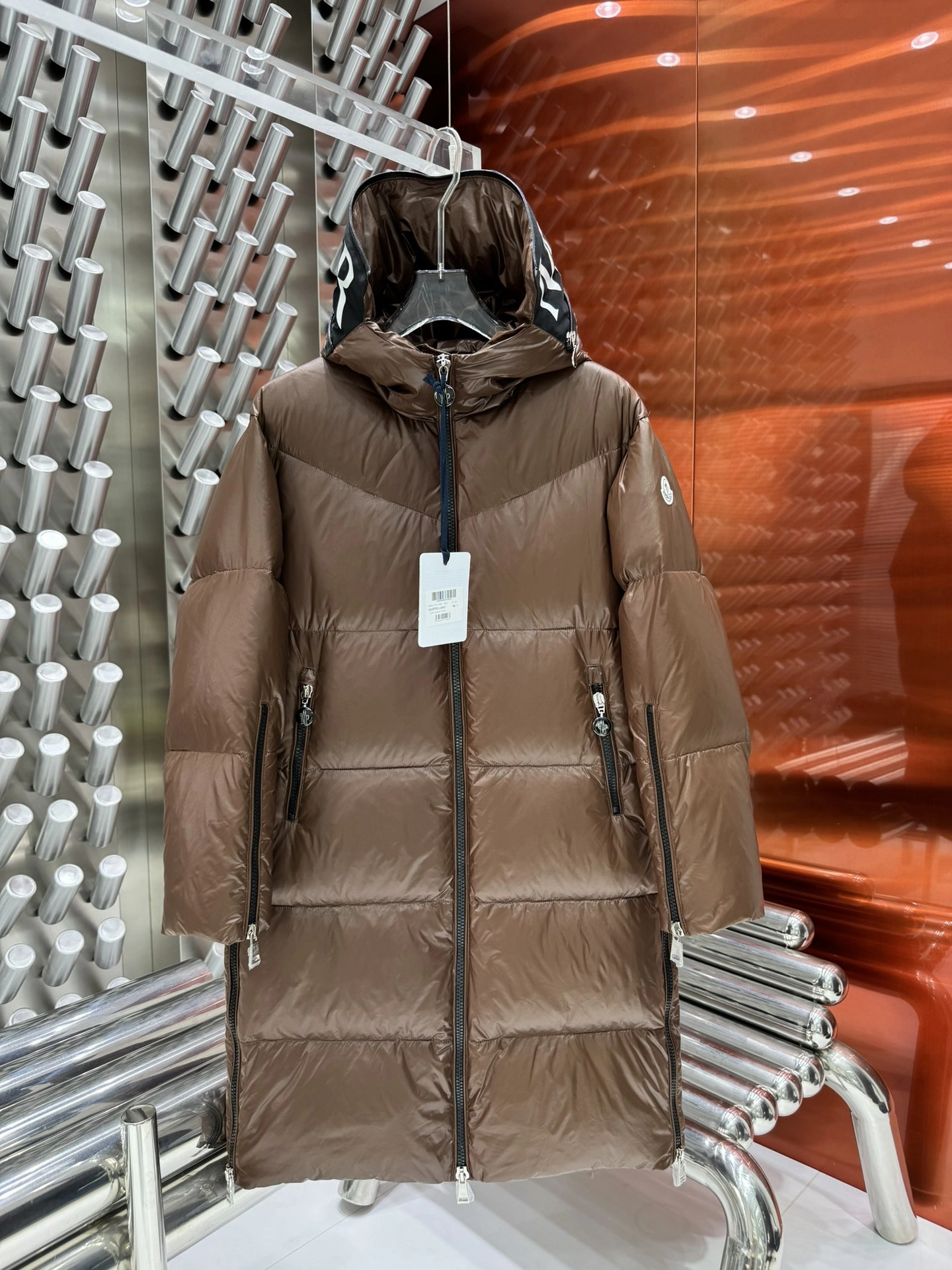 Moncler Down Jackets Modern 146025