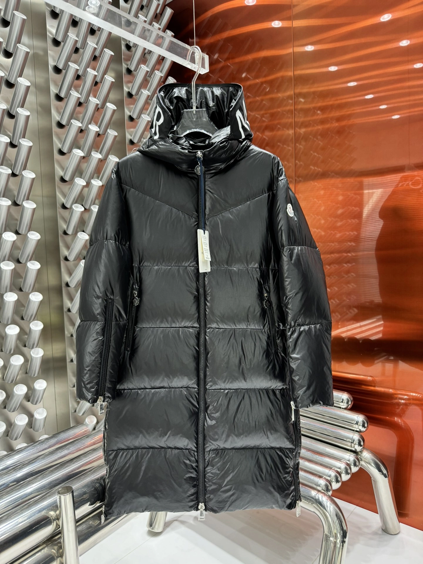Moncler Down Jackets Durable 146021