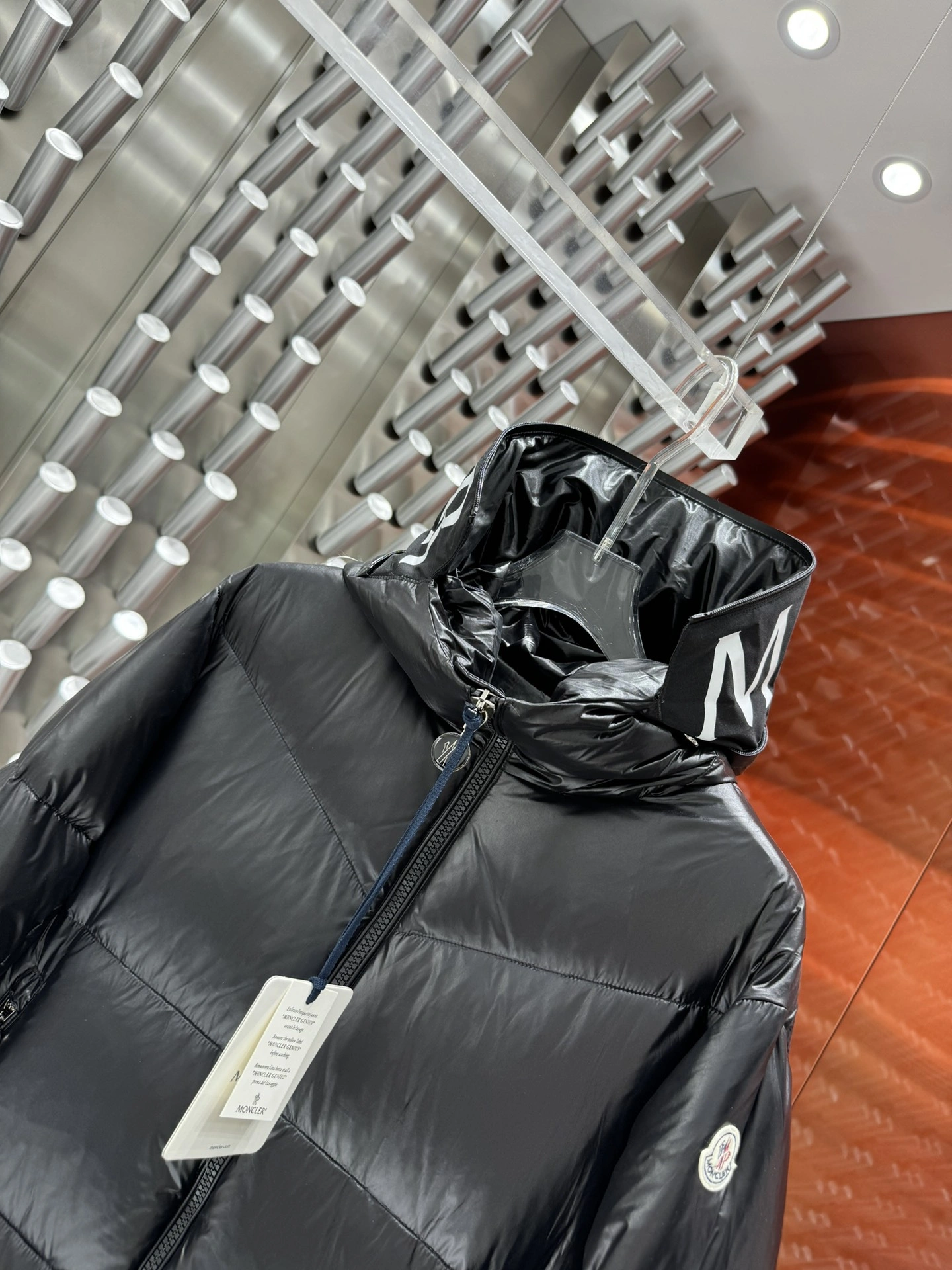 Moncler Down Jackets Durable 146021