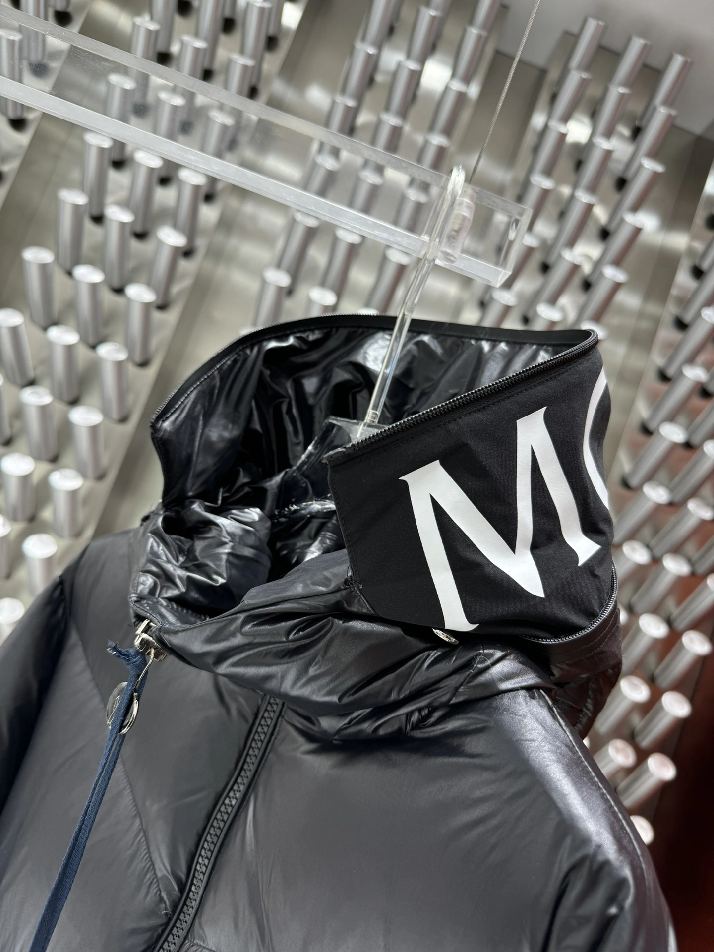 Moncler Down Jackets Durable 146021