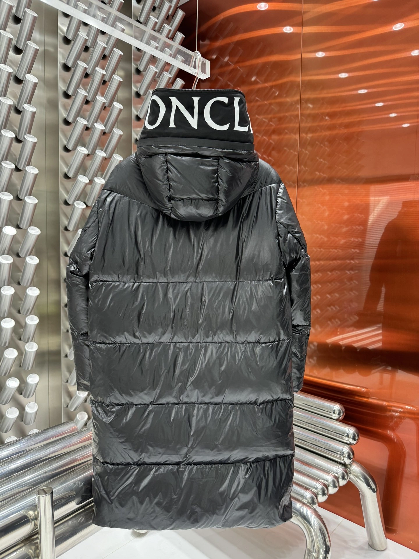 Moncler Down Jackets Durable 146021