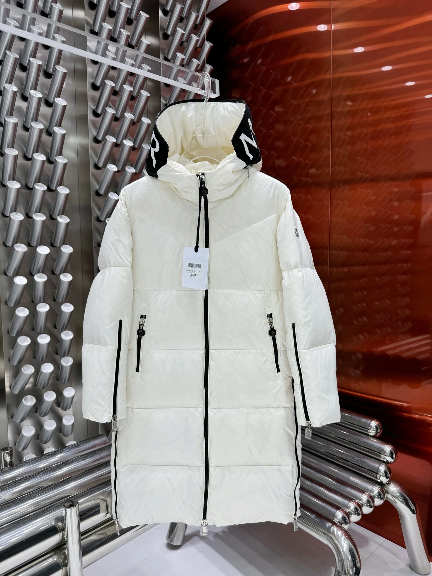 Moncler Down Jackets Elegant 146022