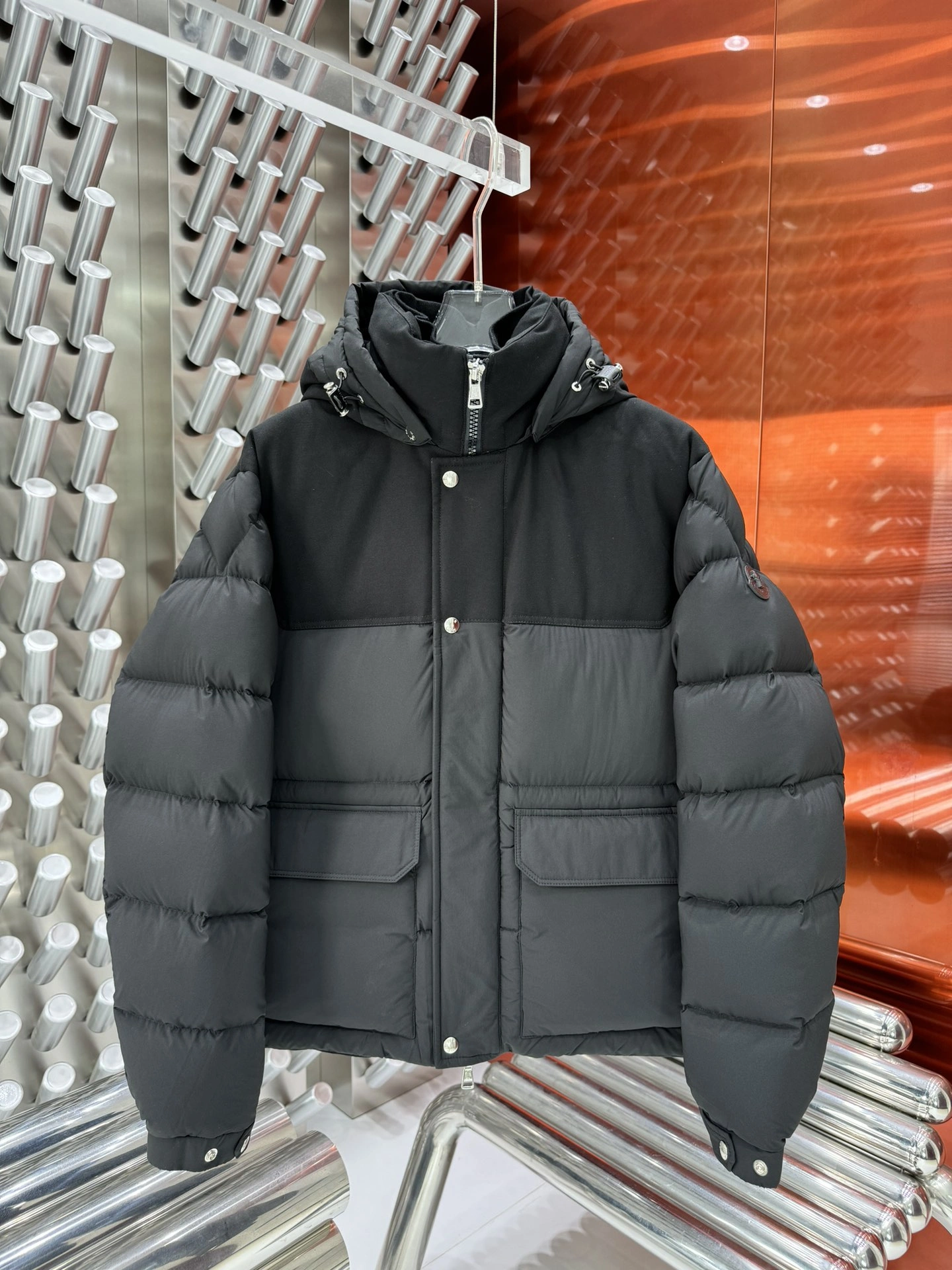 Moncler Down Jackets Breathable 146019