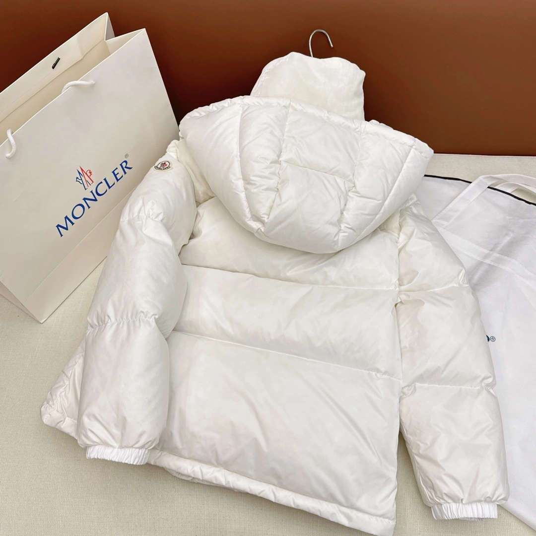 Moncler Down Jackets DailyWear 146017