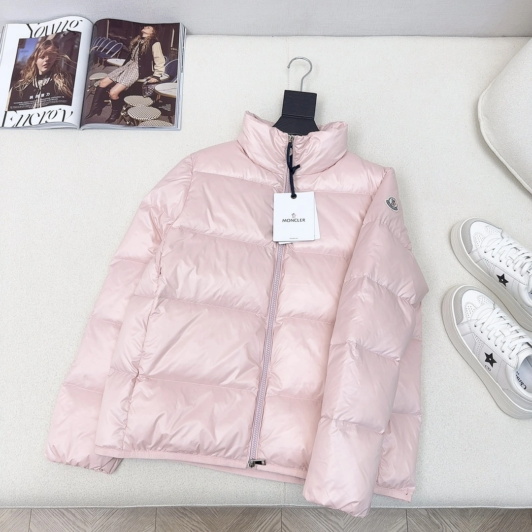 Moncler Down Jackets Attractive 146018
