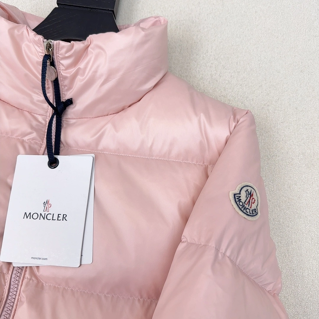 Moncler Down Jackets Attractive 146018