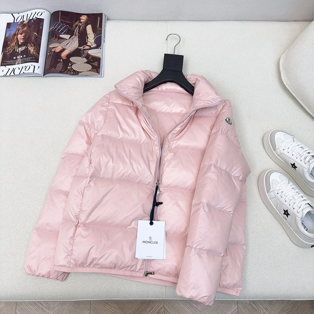 Moncler Down Jackets Attractive 146018
