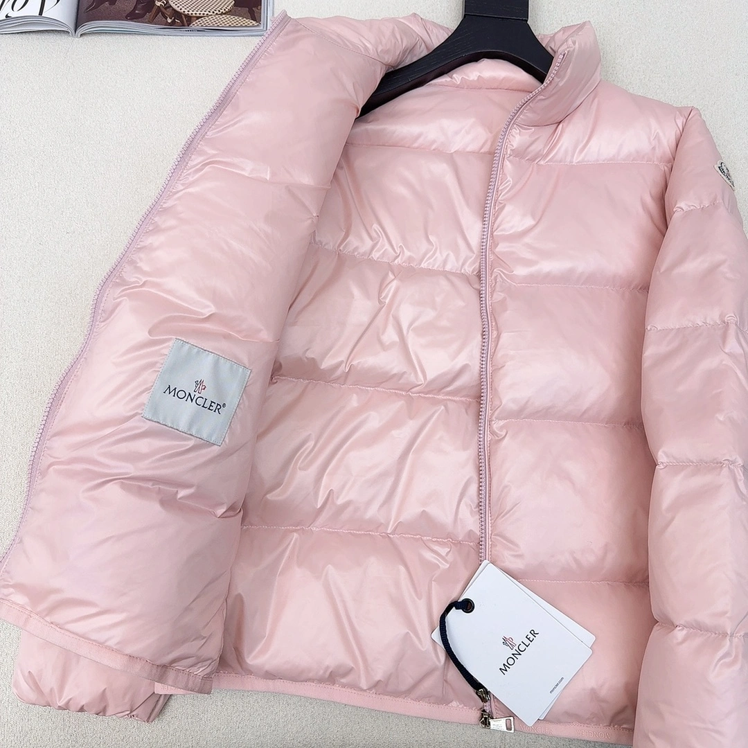 Moncler Down Jackets Attractive 146018