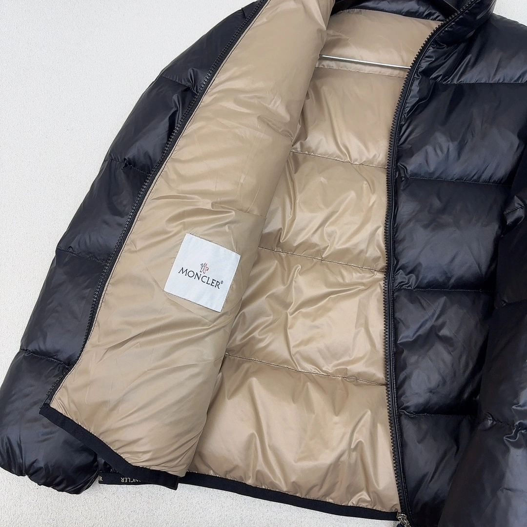 Moncler Down Jackets Functional 146016
