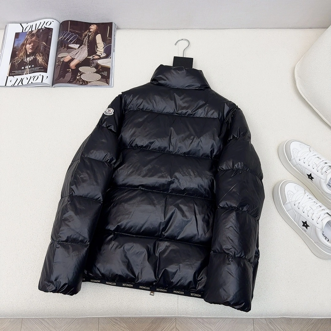 Moncler Down Jackets Functional 146016
