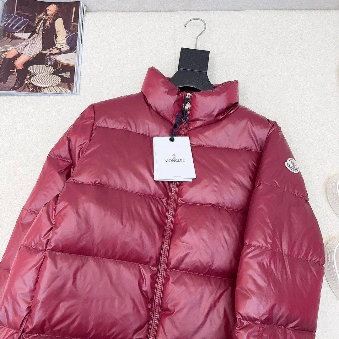 Practical Moncler Down Jackets 146011