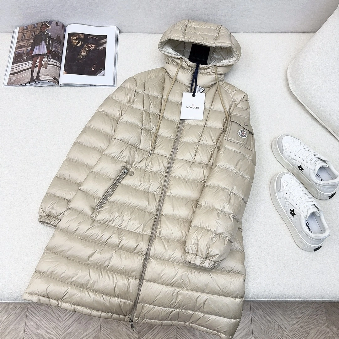 Moncler Down Jackets Flexible 146006