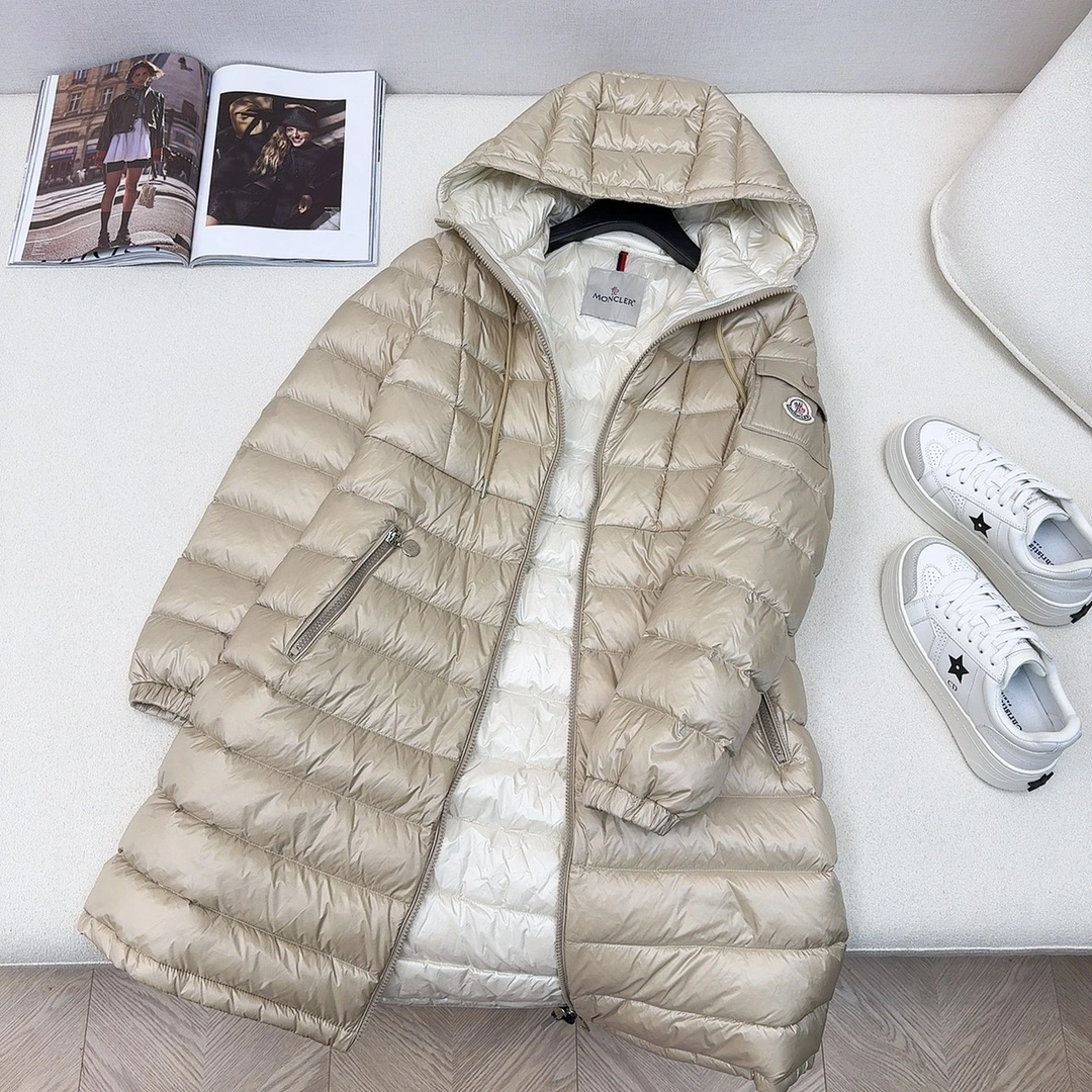 Moncler Down Jackets Flexible 146006