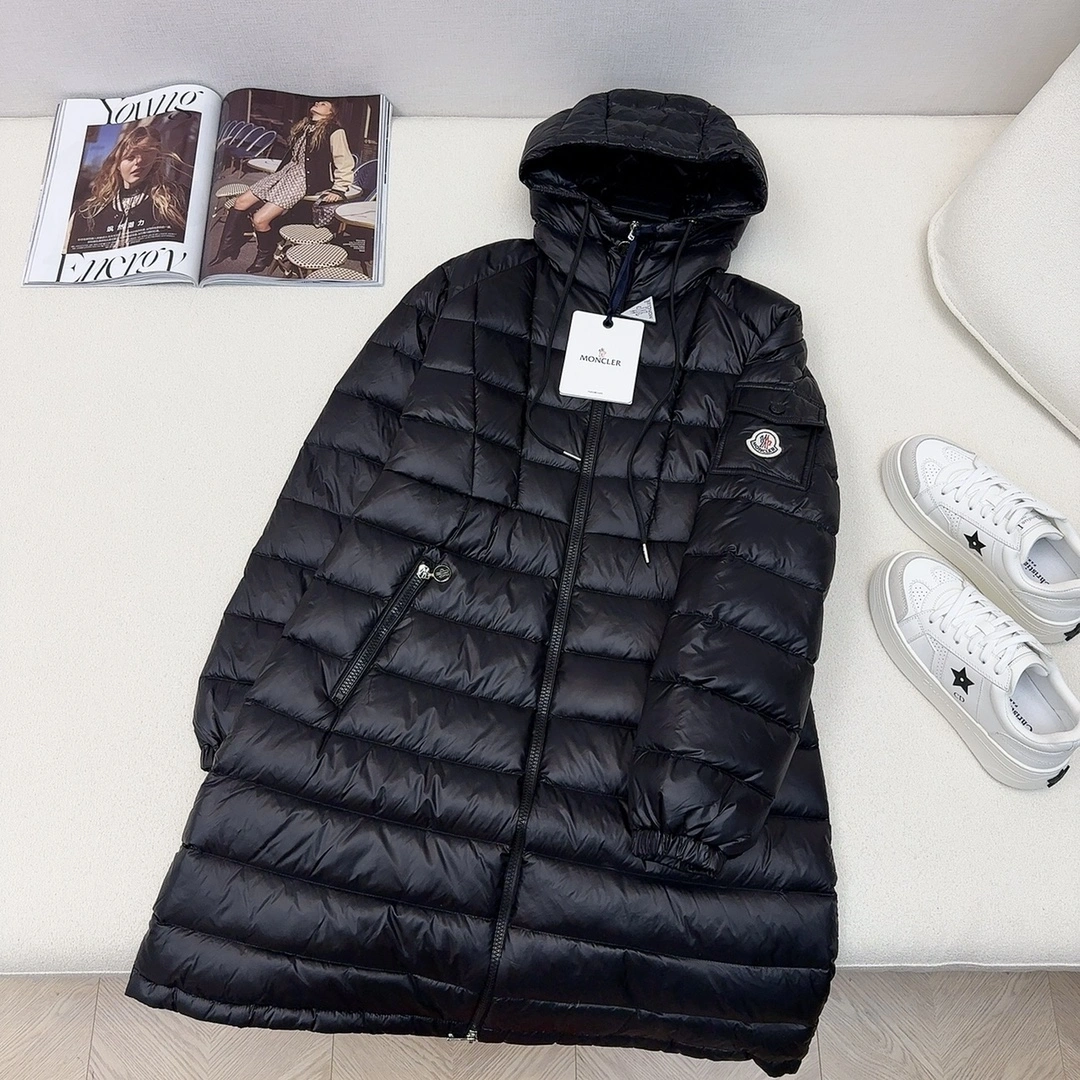 Moncler Down Jackets MultiPurpose 146001