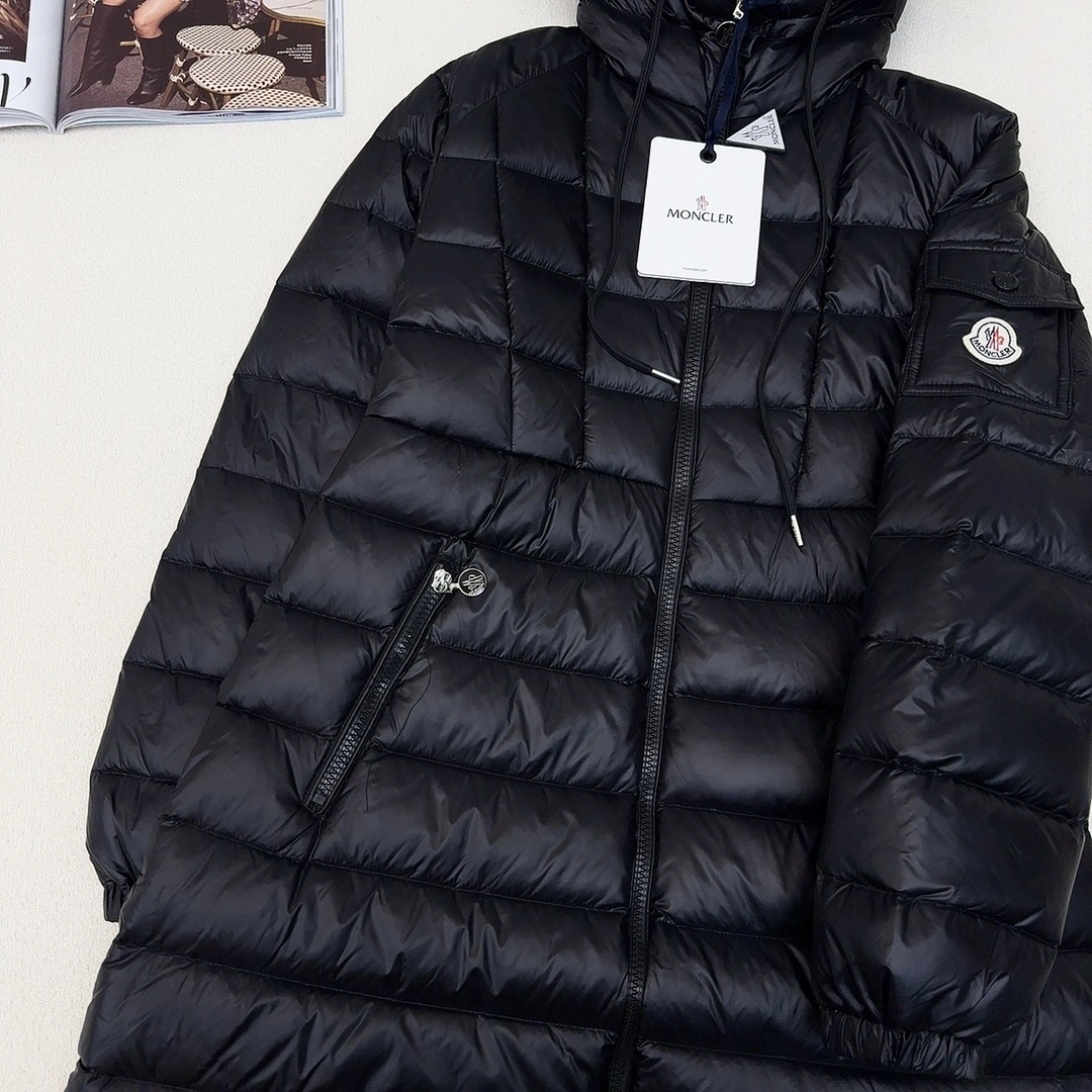 Moncler Down Jackets MultiPurpose 146001
